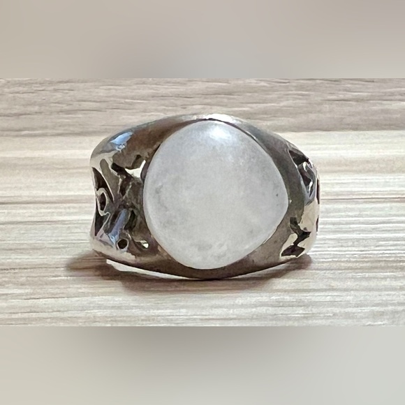 Vintage Badavici H.K. Sterling Silver Rainbow Moonstone Cabochon Ring, Size 7 - Picture 2 of 12